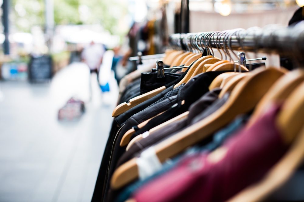 Vêtements pas cher pollution dépot vente